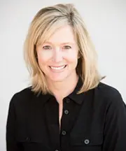 Portrait of Kate Henry, REALTOR®